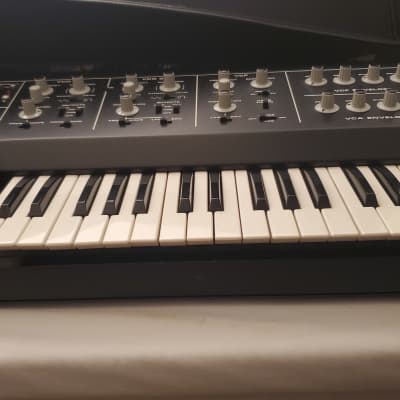 Oberheim OB-1 1978 with dust cover image 2