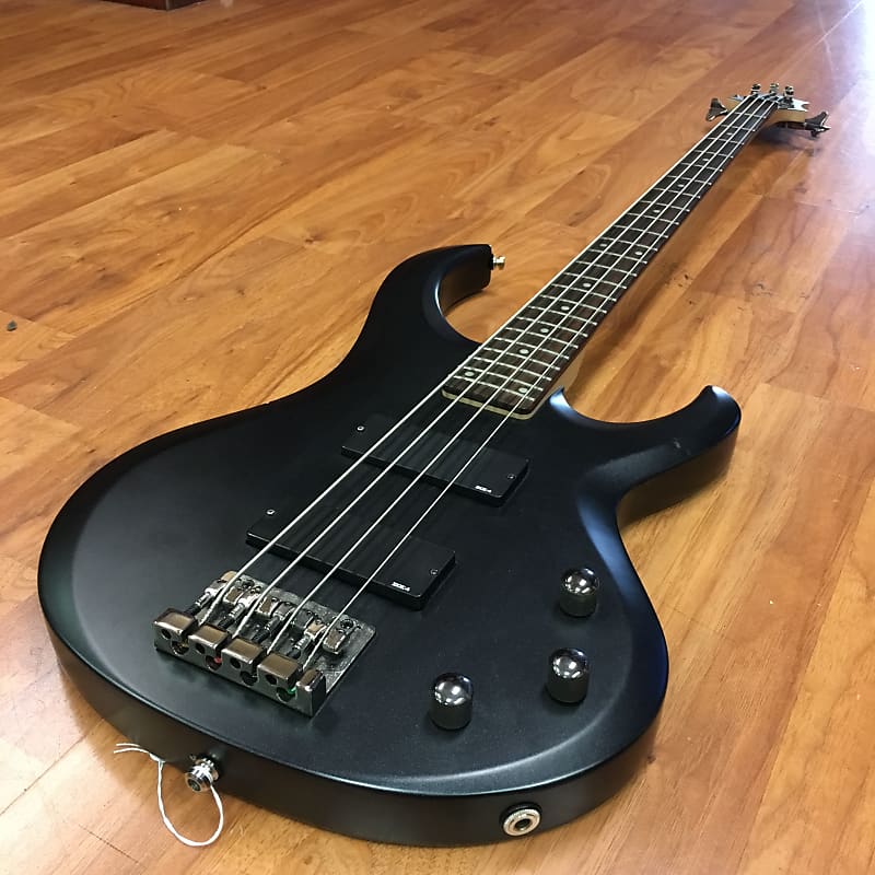 Ibanez btb200 deals