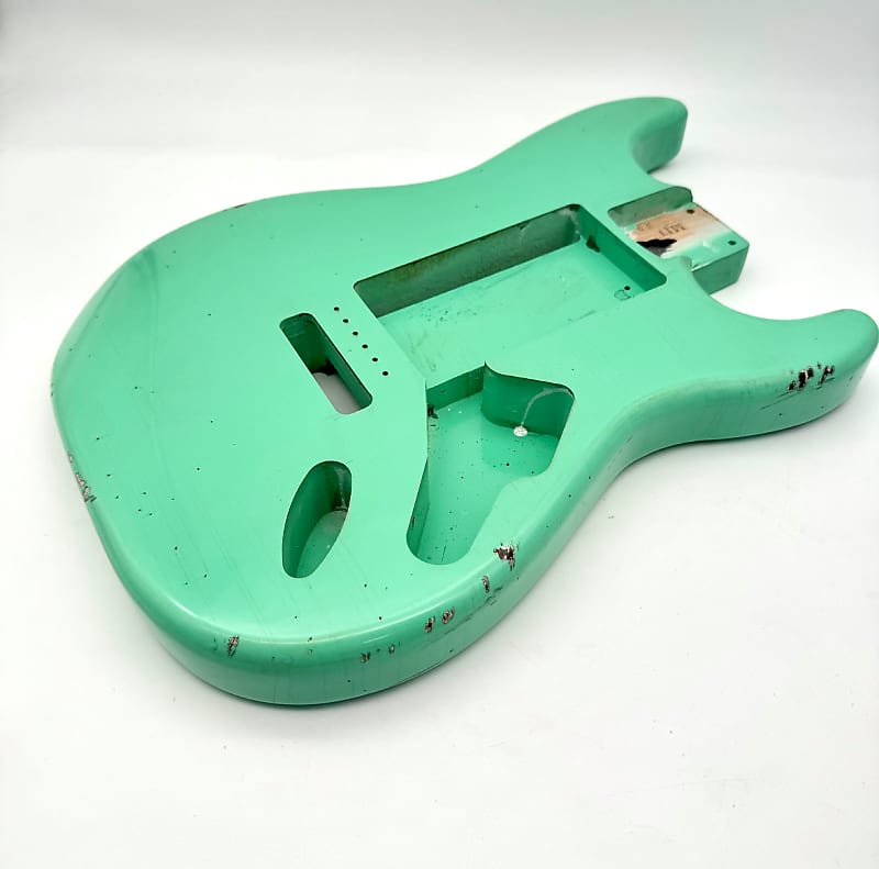 【特価】MJT - Stratocaster Body (Surf Green) 特価】MJT - Stratocaster Body (Surf Green) MJT Surf Green Strat