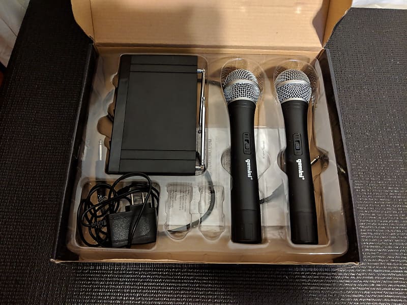 Gemini VHF 2001M Black Dual Handheld Wireless Mic System W