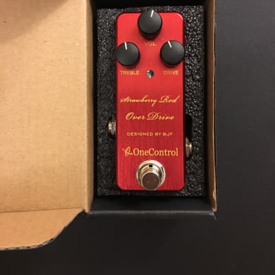 One control Strawberry red overdrive image 1