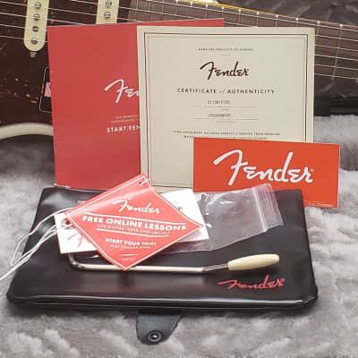 Fender American Professional II Stratocaster HSS with Rosewood Fretboard 2022 Olympic White image 8