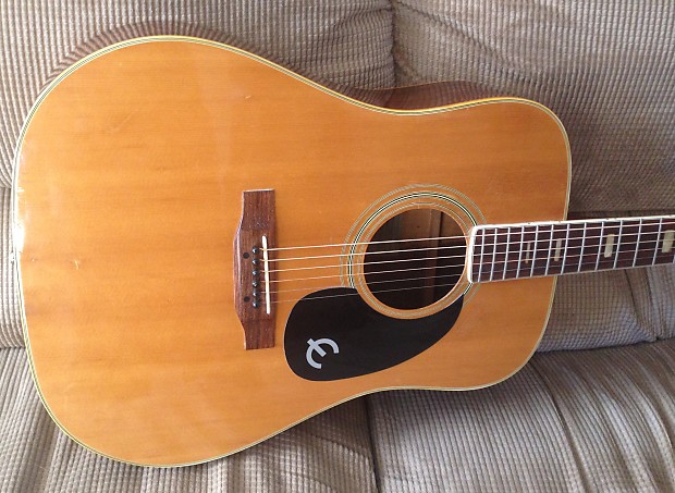 Epiphone ft550 top