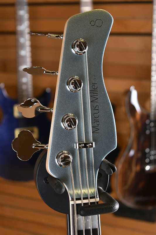 Sire Marcus Miller V7 Alder 4-String Lake Placid Blue (2nd