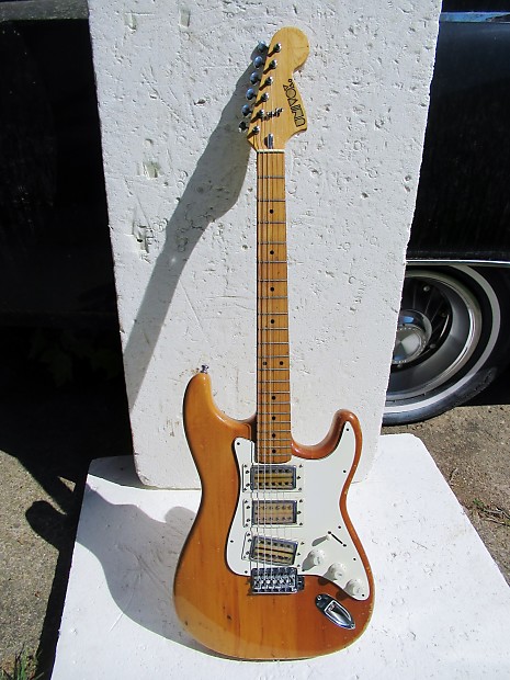Univox strat store
