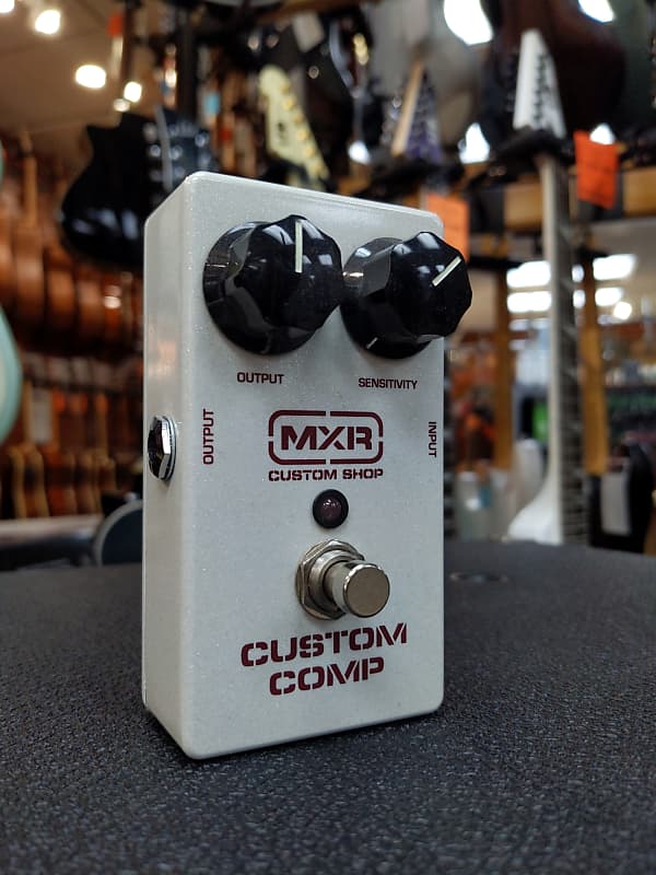 ギター MXR CUSTOM COMP MXR CSP204 Custom Comp Deluxe Compressor Pedal | Sweetwater