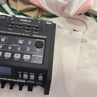 Oade Brothers Modded Edirol R-44 Portable Recorder Review