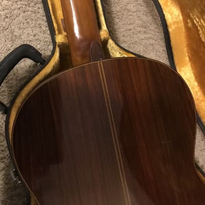 Yamaha C-300 concert classical guitar 1970s made in Japan with excellent original hard case image 19