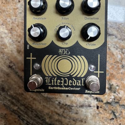 EarthQuaker Devices Sunn O))) Life Pedal Octave Distortion + Booster V2