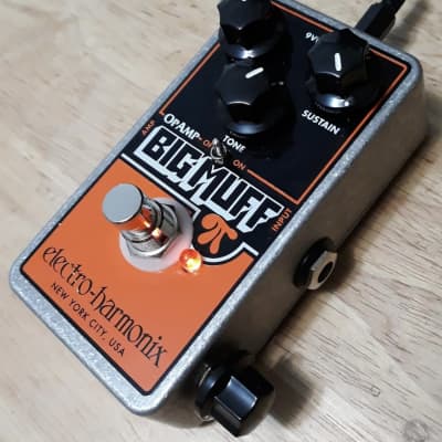 JHS Electro-Harmonix Op Amp Big Muff Pi Reissue with 