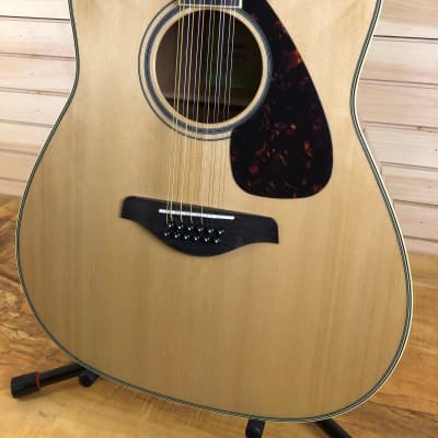 Yamaha FG820-12 12-String Dreadnought Acoustic Guitar image 4