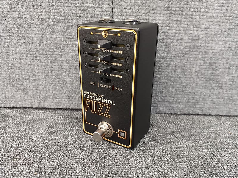 Walrus Audio Fundamental Fuzz