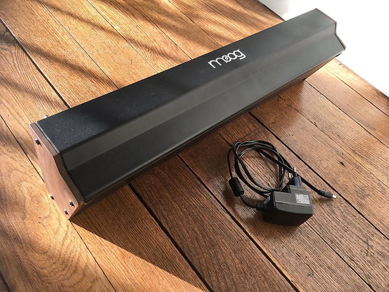 ファッション通販 Moog Bundle Power uZeus Audio Tiptop Case Eurorack HP 104 鍵盤楽器