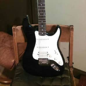 80's Vintage HONDO H-77 Stratocaster Copy Electric Guitar / HSS STRAT /  Super Clean !!! | Reverb