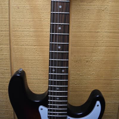 New York Pro Stratocaster Guitar - Sunburst image 4