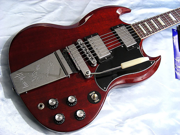 SG Standard '61 Faded Maestro Vibrola Vintage Cherry