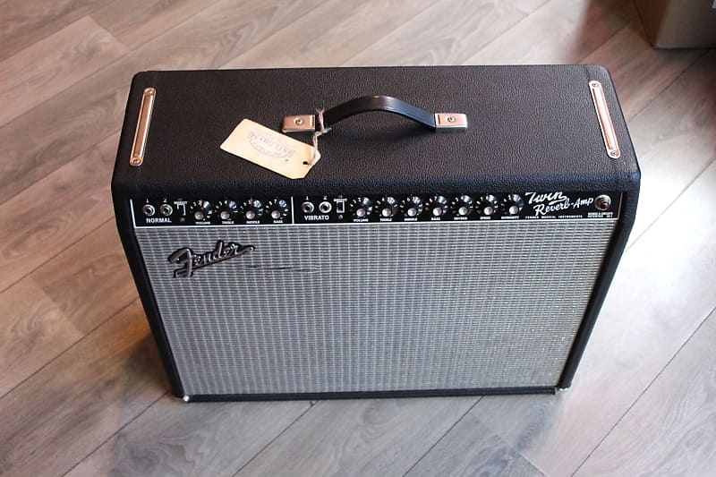 AMPLIFICATORE VALVOLARE PER CHITARRA FENDER '65 TWIN REVERB