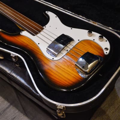 Fender Precision Bass Fretless with Rosewood Fingerboard 1978 - Sunburst image 8