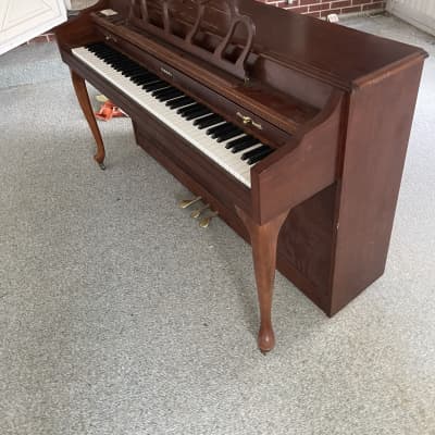 BALDWIN CLASSIC SPINET PIANO CHERRY FINISH MODEL 536 W/ BENCH MADE IN USA image 1