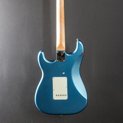 Fender Vintera Road Worn 60’s Stratocaster – Lake Placid Blue image 5