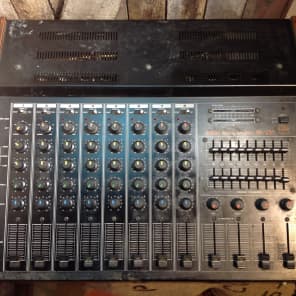 ANALOG MIXING ON A TR 808??? Roland PA250 Modification