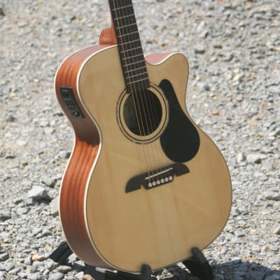Alvarez RF26CE Acoustic Guitar With Padded Gig Bag image 11
