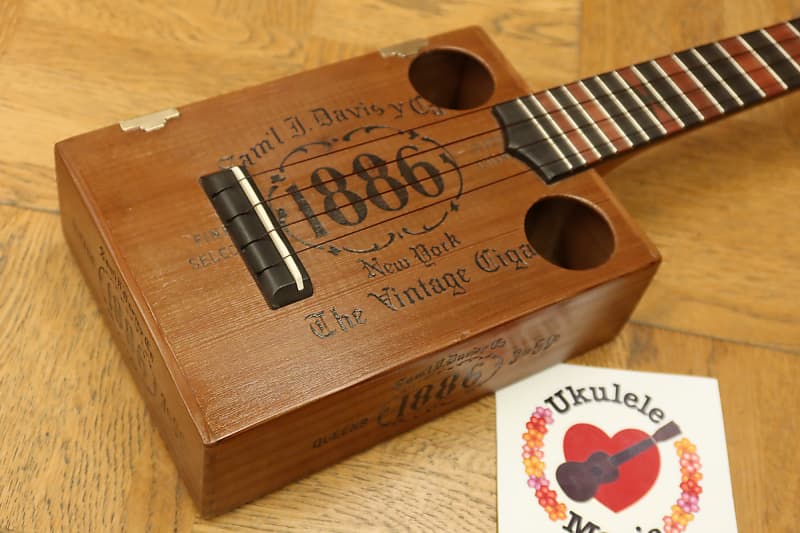 Ukulele deals shipping box