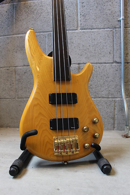 Ibanez musician discount fretless bass