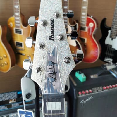 Ibanez Iceman Paul Stanley Signature PS60-SSL 2024 - Silver Ibanez Iceman Paul Stanley Signature PS60-SSL 2024 - Silver