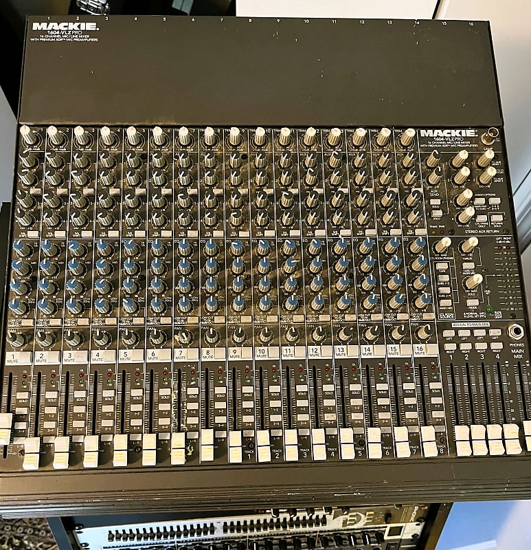 Mackie 1604-VLZ PRO