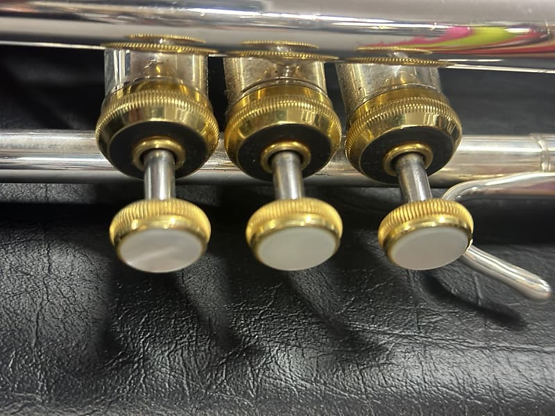 Bach Soloist Trumpet with 5c & 3c mouthpieces Bach Case and Reverb