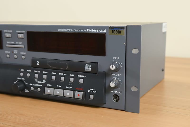 TASCAM CD-RW402 CD Recorder/Duplicator (church owned) CG00JJB