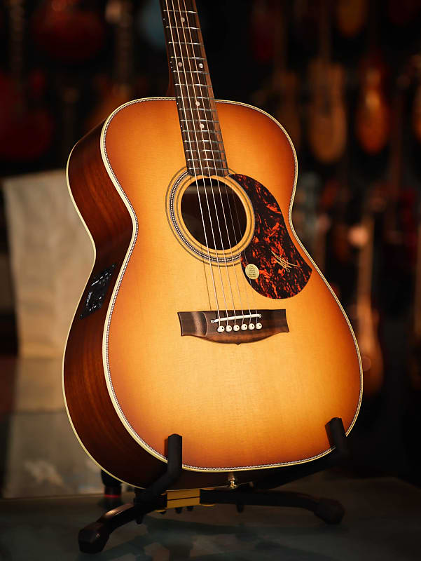 Maton EBG 808 Nashville