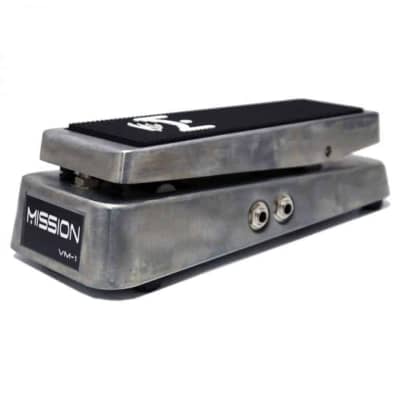 Mission Engineering Volume Pedal with Mute and Tuner Out, Metal VM-1-MT