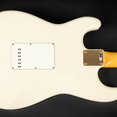 New Fender Series! | 2019 Fender Daybreak Stratocaster