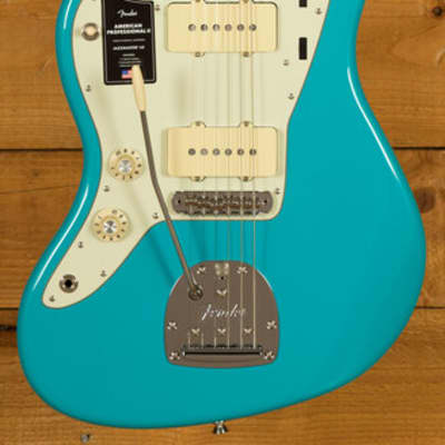Fender American Professional II Jazzmaster | Maple - Miami Blue - Left-Handed image 10