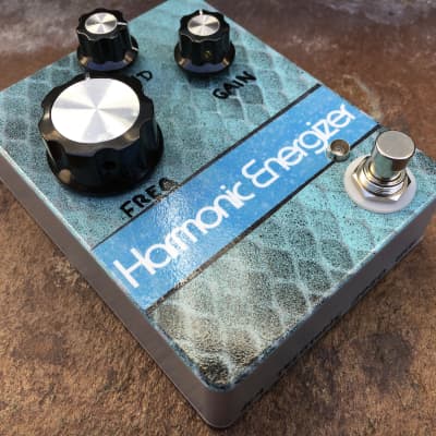 Teebtone Systech Harmonic Energizer Clone 2020 Teal/Light Blue - Hand wired and painted image 1