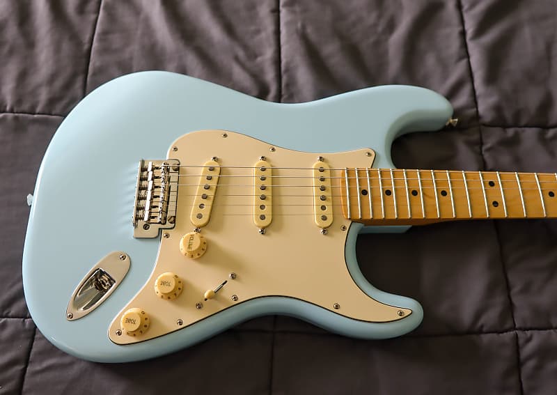 Fender Player Series Stratocaster with Maple Fretboard, Sonic Blue image 1