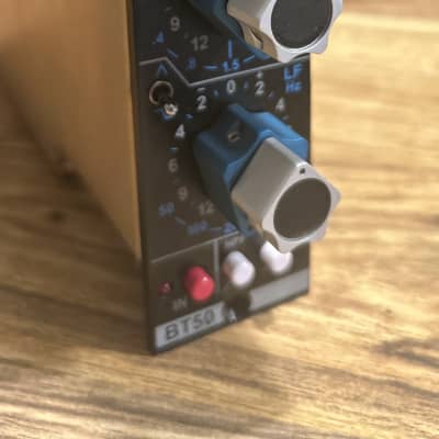 CAPI BT50. API550Aクローン　API500モジュール CAPI BT50. API550Aクローン API500モジュール API 500 Series