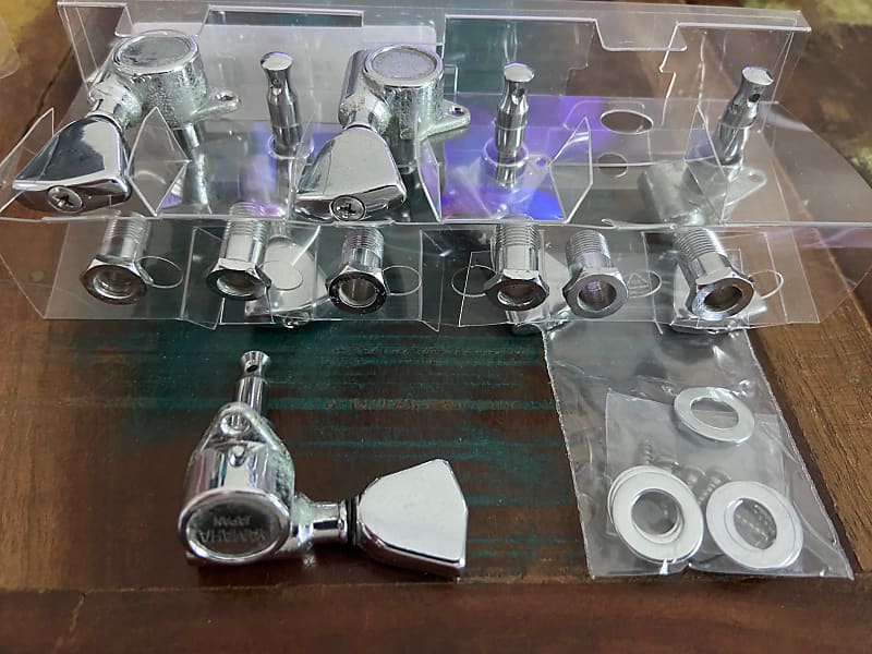 Kluson / Grover style Tuners (3x3) Chrome Reverb