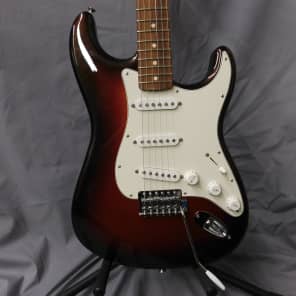 Fender MIM Stratocaster Metallic Sunburst image 2