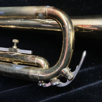Holton T602R Bb Trumpet image 3
