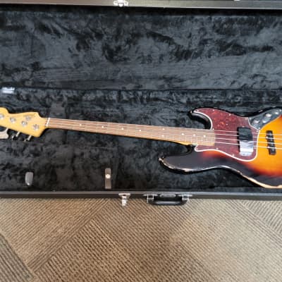 Fender 60th Anniversary Road Worn '60s Jazz Bass 2020 - 3-Tone Sunburst image 7