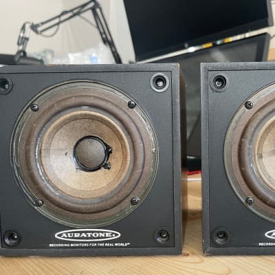 Auratone 5C Super Sound Cubes (Vintage) 1970s-1990s | Reverb Auratone 5C Super Sound Cubes (Vintage) 1970s-1990s | Reverb