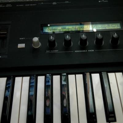 Yamaha S30 vintage synthesizer