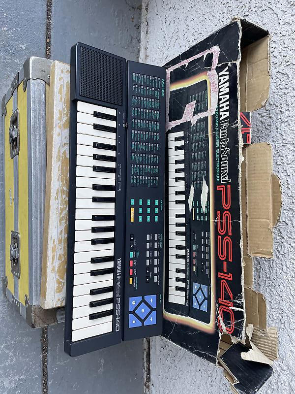 Yamaha PSS-140 Synthesizer 1988 - Black image 1