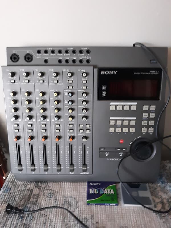 Sony MDMX4 Minidisc Multitrack Recorder, MIDI, with 2 Reverb