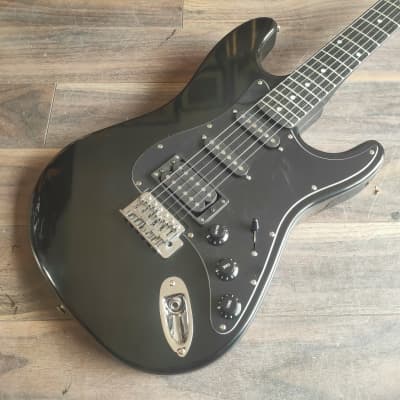 Amazon.com: Ibanez TOD10 Tim Henson Signature Electric