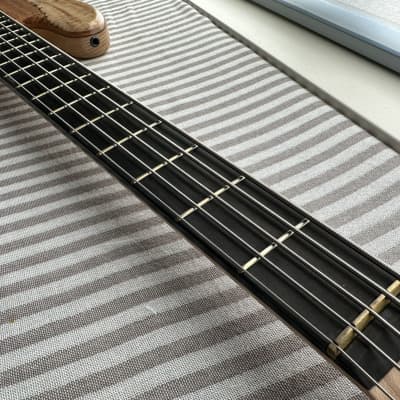 MG Bass MGBASS JB1 SPALTED MAPLE 5-string bass, Made in USA, SPALTED MAPLE top, ASH body, 3-piece MAPLE neck, EBONY fretboard, BARTOLINI pickups and preamp, Italia Leather Straps 4” wide Acorn Amber strap, GATOR hardshell case image 8