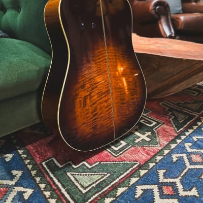1980s (c) Fender Malibu Electro Acoustic Guitar in Violin Burst image 4